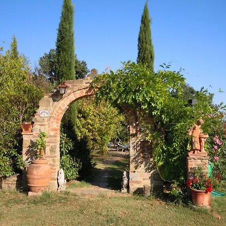 Appartamento Le Casine-perignano-spinelli Sleeps 6