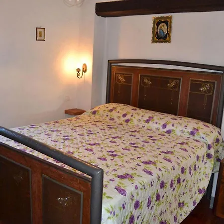 Le Casine-perignano-spinelli Sleeps 6 Appartamento