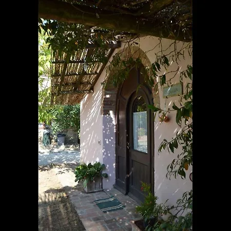 Le Casine-perignano-spinelli Sleeps 6 *