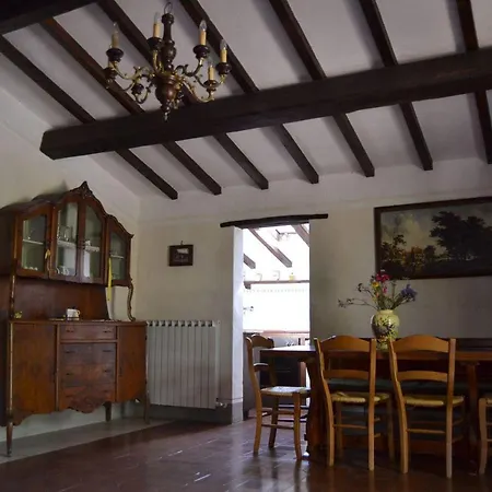 Appartamento Le Casine-perignano-spinelli Sleeps 6 *